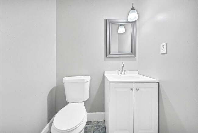 Building Photo - 18035 Rolling Creek Dr