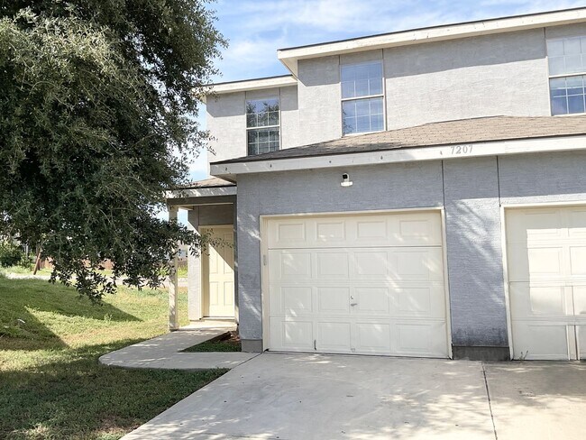 Building Photo - Lovely 2-story | 3-bedroom | 2.5-bath town...