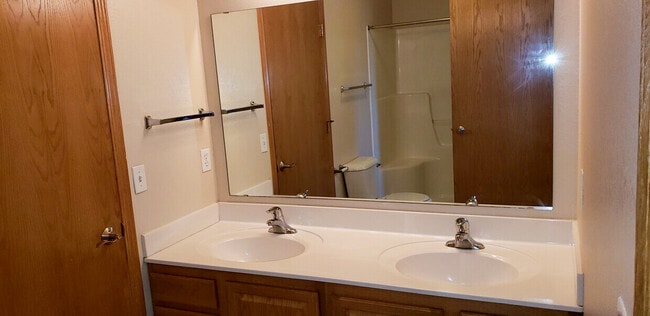 Building Photo - 2019 Barber Dr