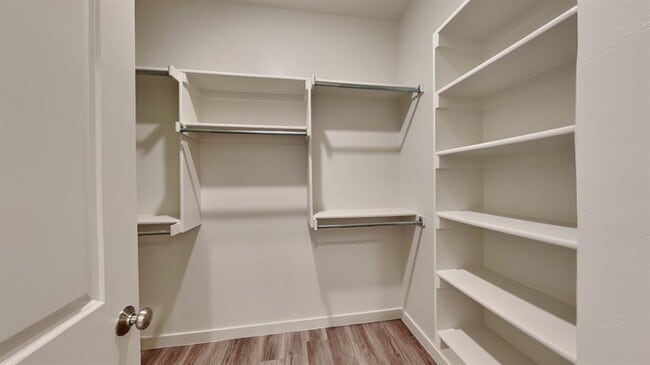 Building Photo - 3801 N Divis Ave