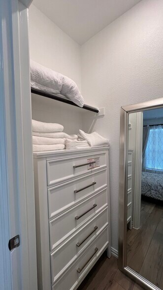 Building Photo - 5334 Riverwalk Pky