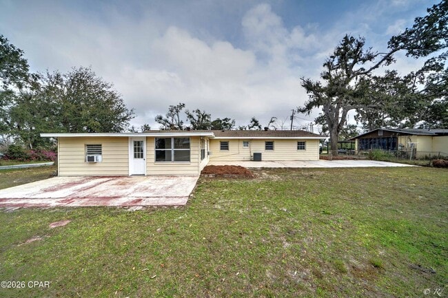Building Photo - 1602 Montana Ave
