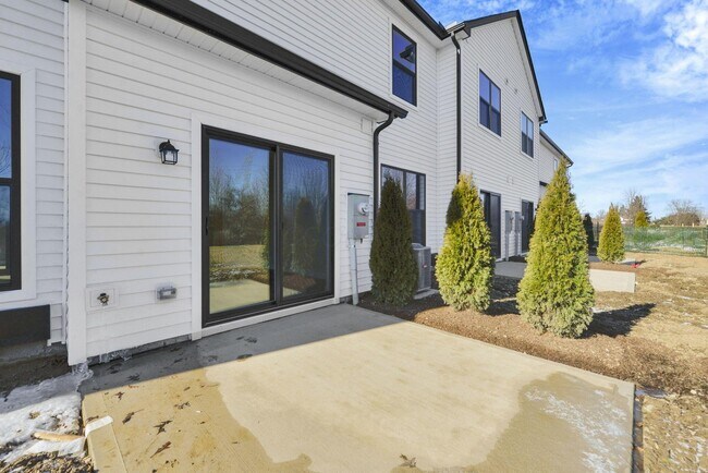 Building Photo - 5491 Fawnsbury Ct