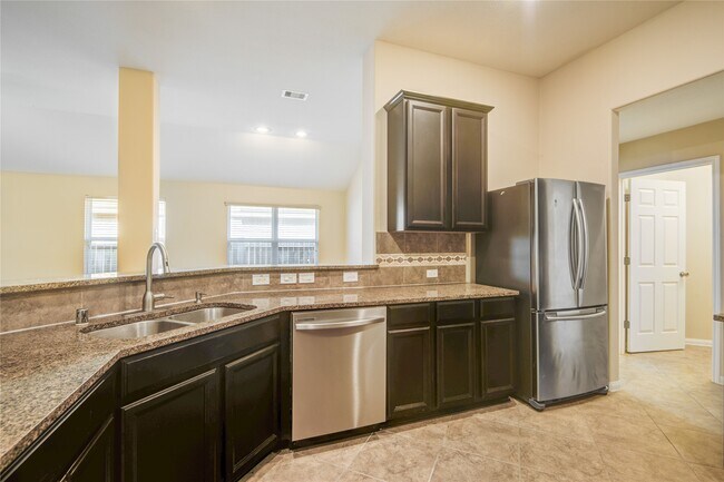 Building Photo - 26322 Creston Cliff Ct