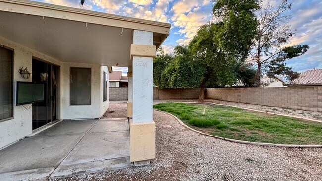 Building Photo - 1362 W. Roadrunner Dr.