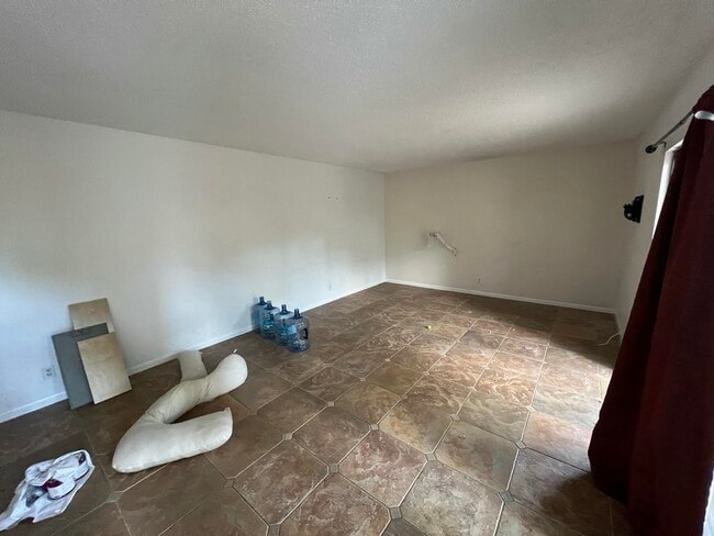 Building Photo - 3216 Spanish Wells Dr