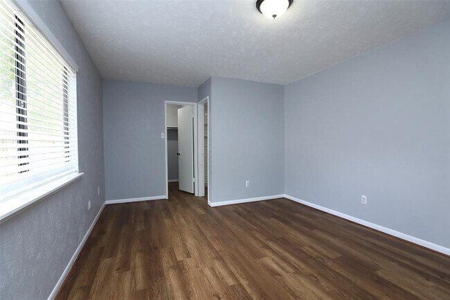 Building Photo - 3903 Coltwood Dr