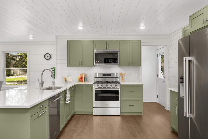 Building Photo - 15240 Kangaroo St NW