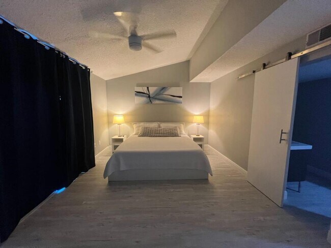 Building Photo - 354 Chandler St