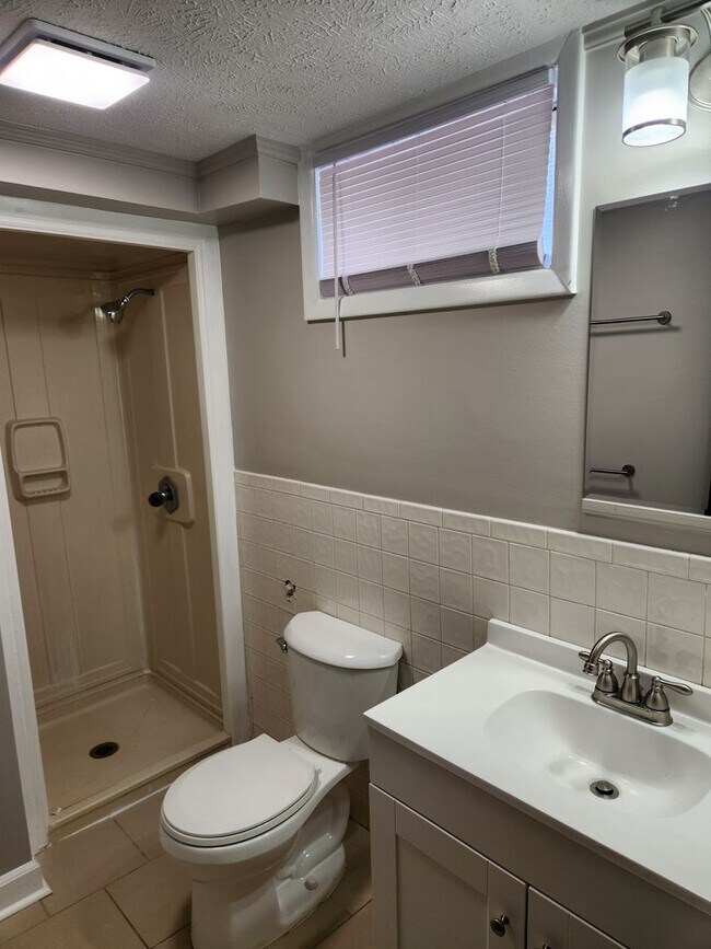 Building Photo - Millard 3/2/1 newly remodeled