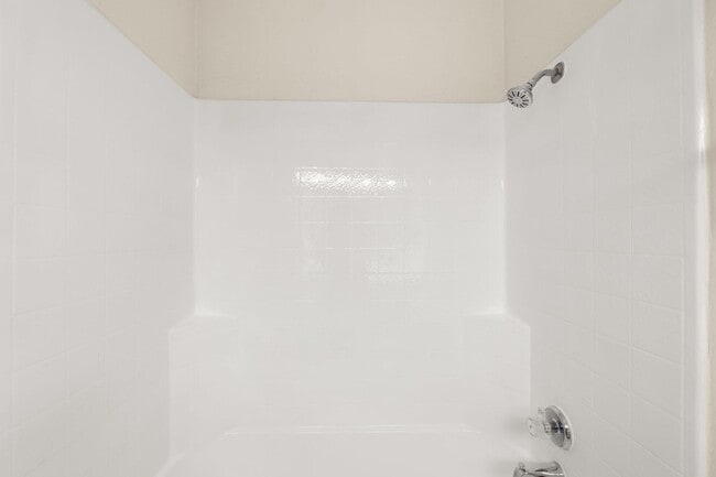 Building Photo - Studio Condo