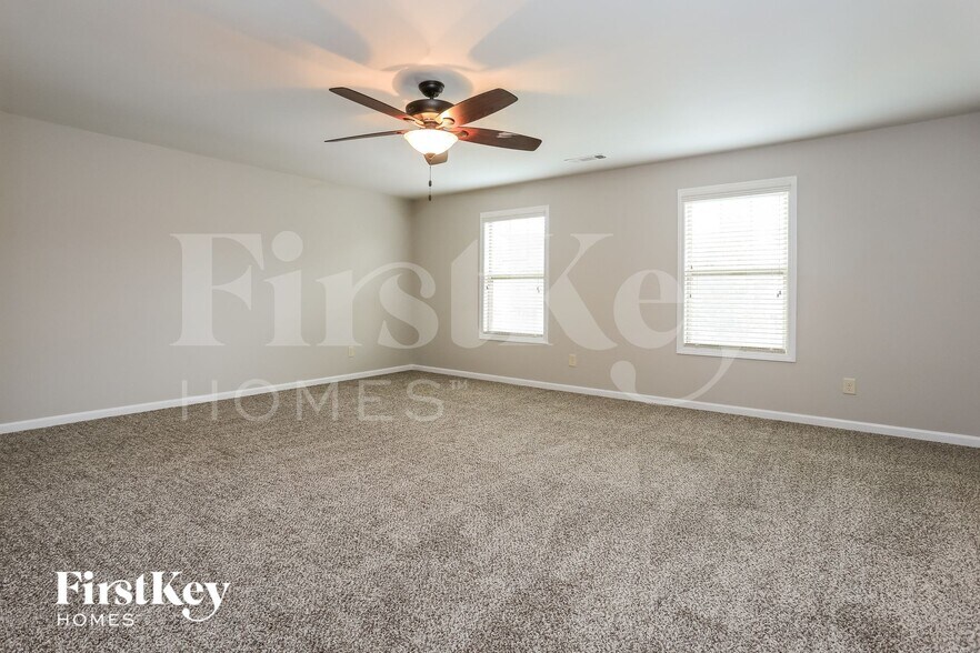 Building Photo - 1172 Thomas Daniel Way