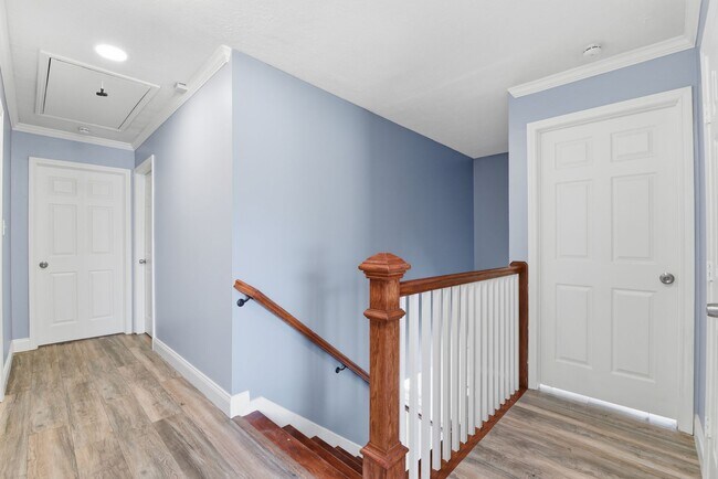 Building Photo - Beautifully Updated 4-Bedroom Home in a Prime Houston Location