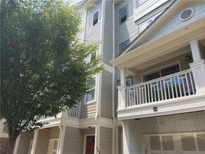 Building Photo - 216 Semel Dr