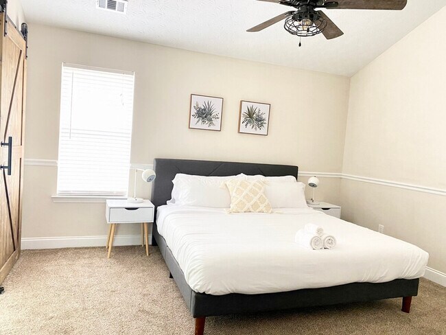 Building Photo - 4348 Todd Rd