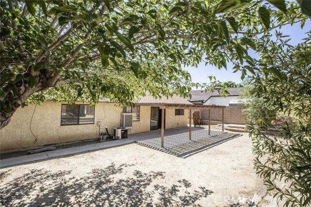 Building Photo - 43111 Weyand Ct