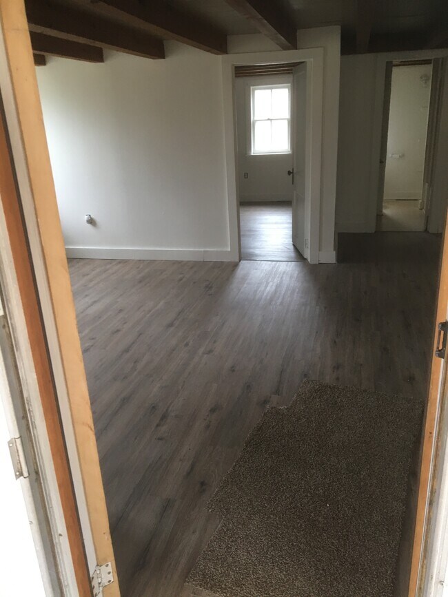Living room - 123 Queens Hwy