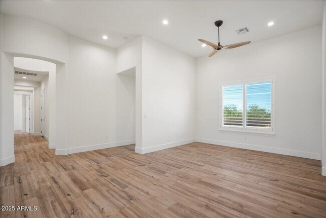 Building Photo - 3117 N 77th St