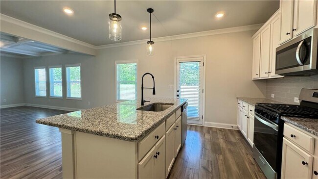 Building Photo - 2920 Westgate Park Dr