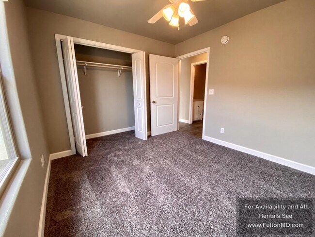 Building Photo - 501 Commons Drive