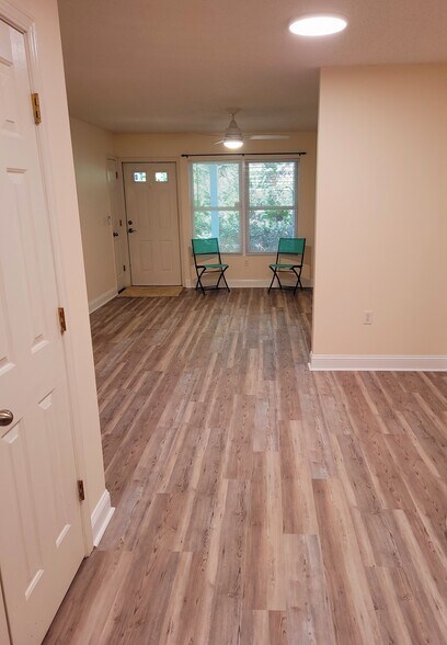 Building Photo - 12 Krista Cir