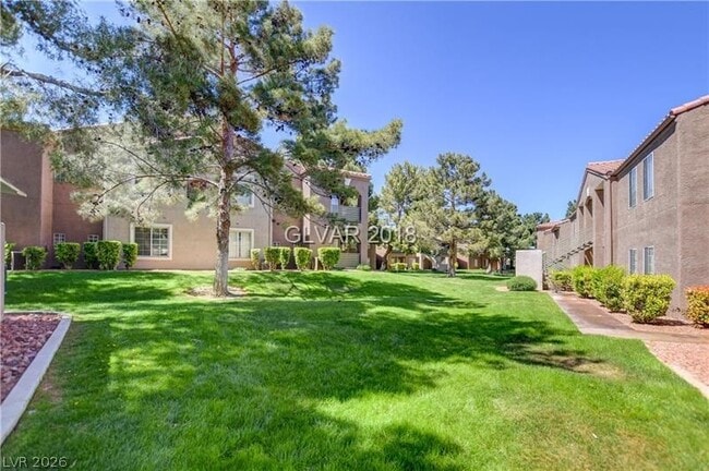Building Photo - 2101 Blue Breeze Dr