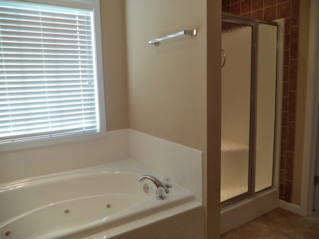 Building Photo - 1324 Jackson Ridge Ln