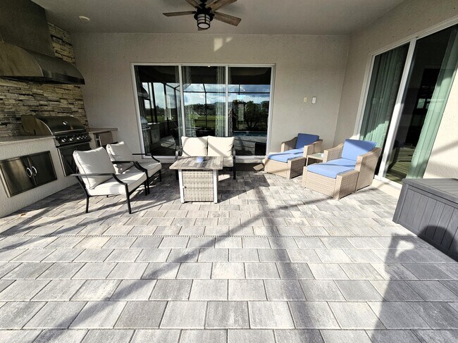 Building Photo - 5981 Berwick Ln