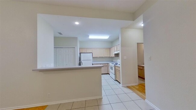 Building Photo - 1705 Constantino Cir
