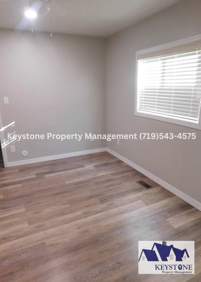 Building Photo - Central Air! Updated 2 Bedroom/1 Bath Rancher - $1,100/$1,650