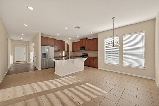 Building Photo - 25354 Holton Ridge Dr