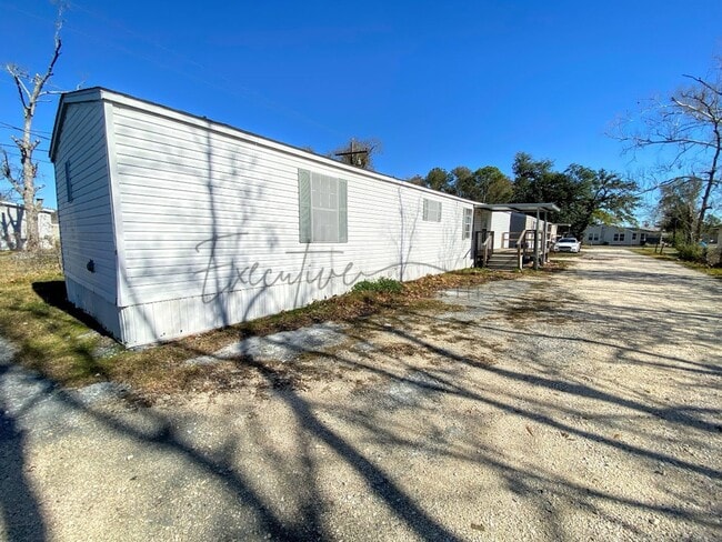Primary Photo - 625-3 N Claiborne St