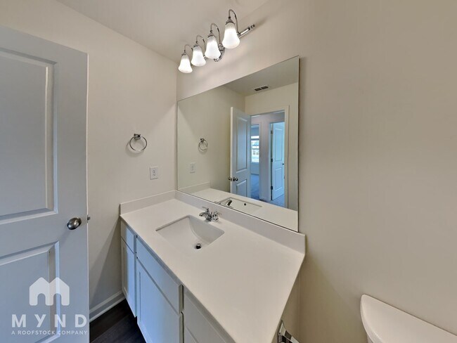 Building Photo - 3569 Bluebird Ct