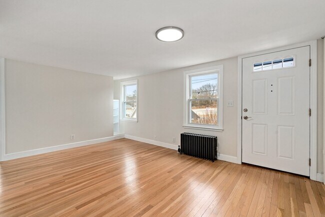 Building Photo - 157 Lake Ave