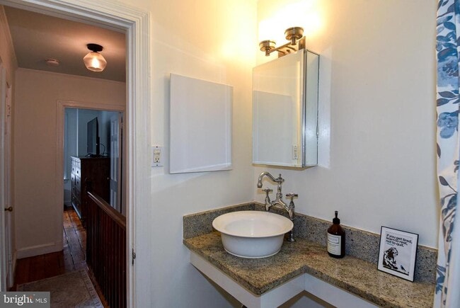 Building Photo - 1412 27th St NW