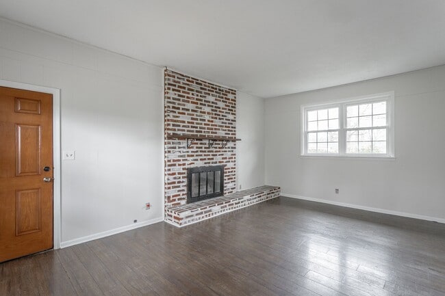 Building Photo - 3 Bedroom · 2 Bath Home in East Brainerd Near Hamilton Place