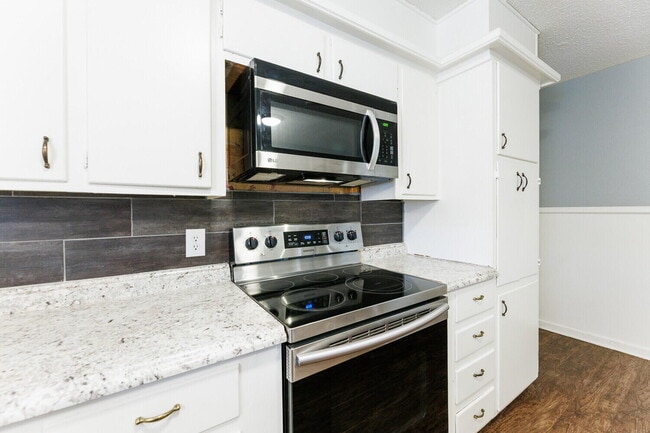 Building Photo - 5426 25th St