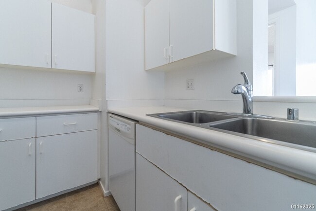 Building Photo - 2br/2ba/2-car garage Townhouse at The Arbors in Ewa Beach