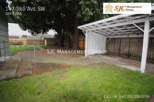 Building Photo - 147 3rd Ave SW