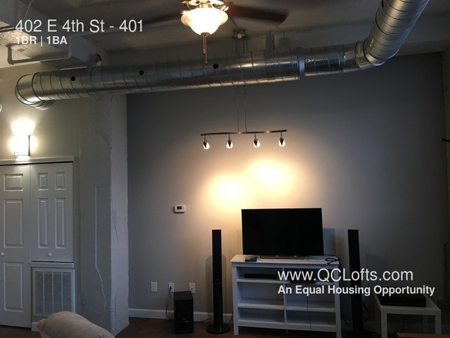 Building Photo - Halligan Coffee Company Lofts- 1 BR Riverview