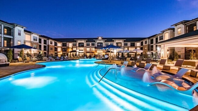 Building Photo - 2001 Presidio Vista Dr