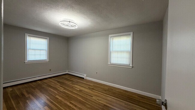 Building Photo - 23 Orchard Ave