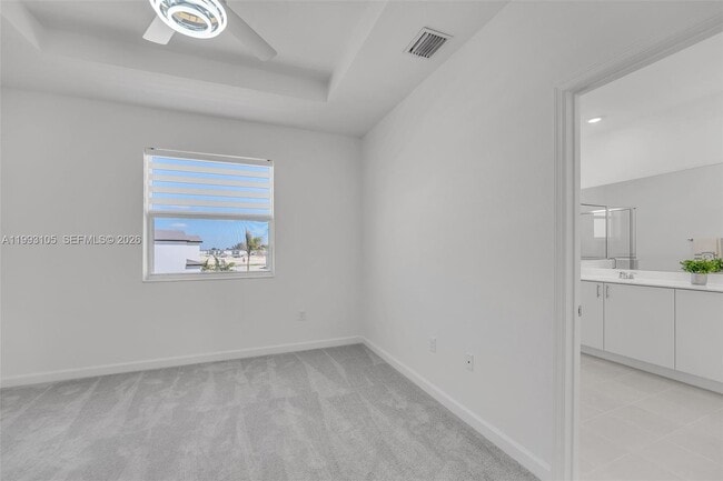 Building Photo - 2425 SE 28th Dr