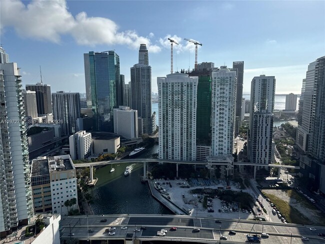 Building Photo - 92 SW 3rd St