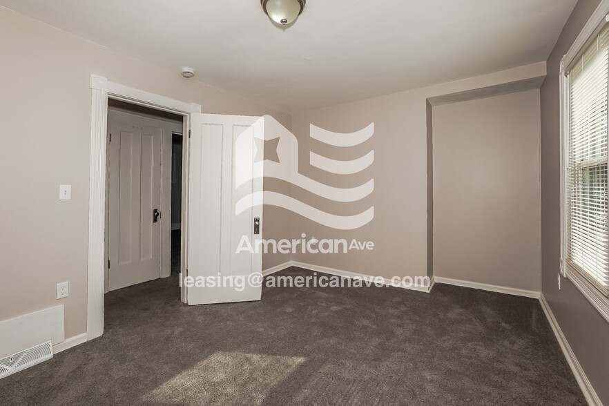 Building Photo - 3463 W 128th St