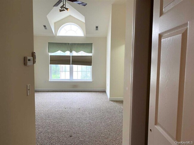 Building Photo - 4806 Ridgecrest Dr