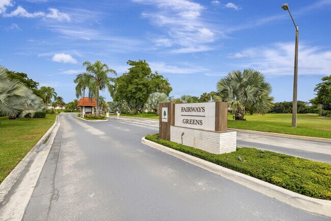 Building Photo - 21211 Lago Cir