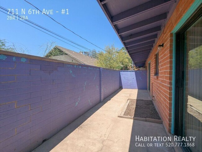 Building Photo - 711 N 6th Ave