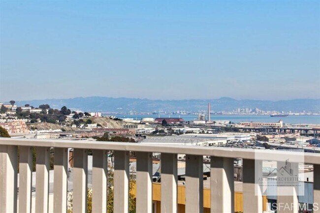 Building Photo - Bernal Heights Oasis: Stunning Renovated View Home with Modern Chic Open House Sunday 1/18 2-4