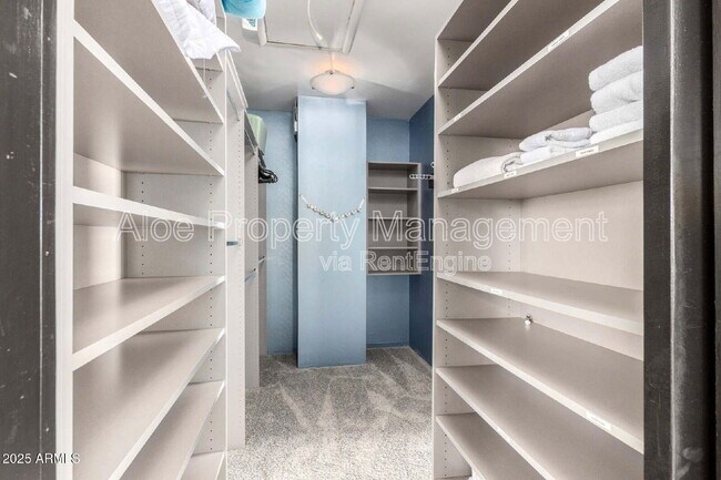 Building Photo - 8989 N Gainey Center Dr